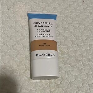 NWT Covergirl Clean Matte BB Cream 540 Medium